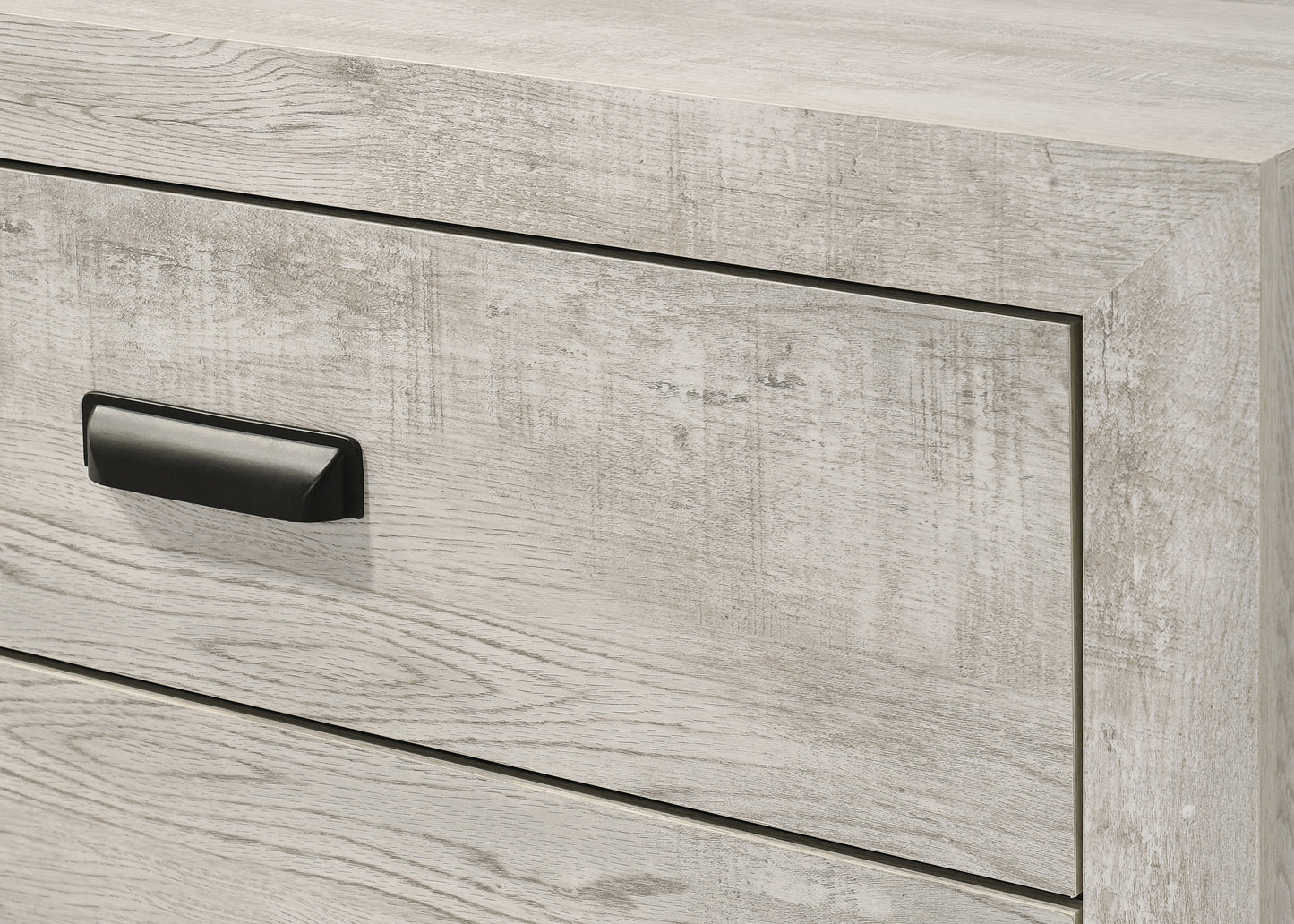 MILLIE CHEST-WHITE