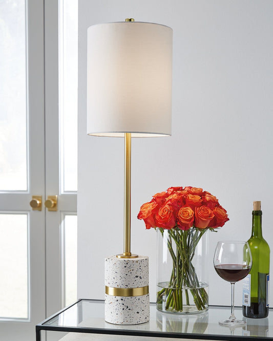 Maywick Metal Table Lamp (1/CN) Smyrna Furniture Outlet