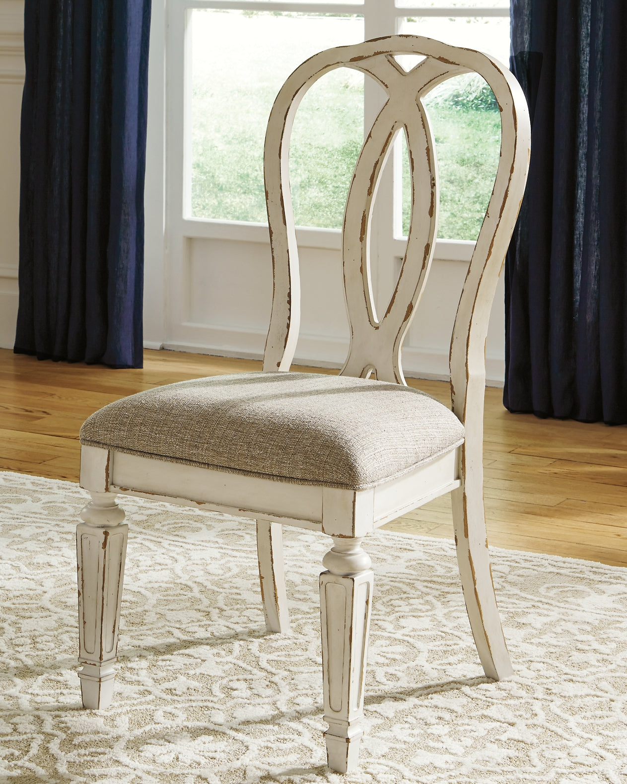Realyn Dining UPH Side Chair (2/CN) Smyrna Furniture Outlet
