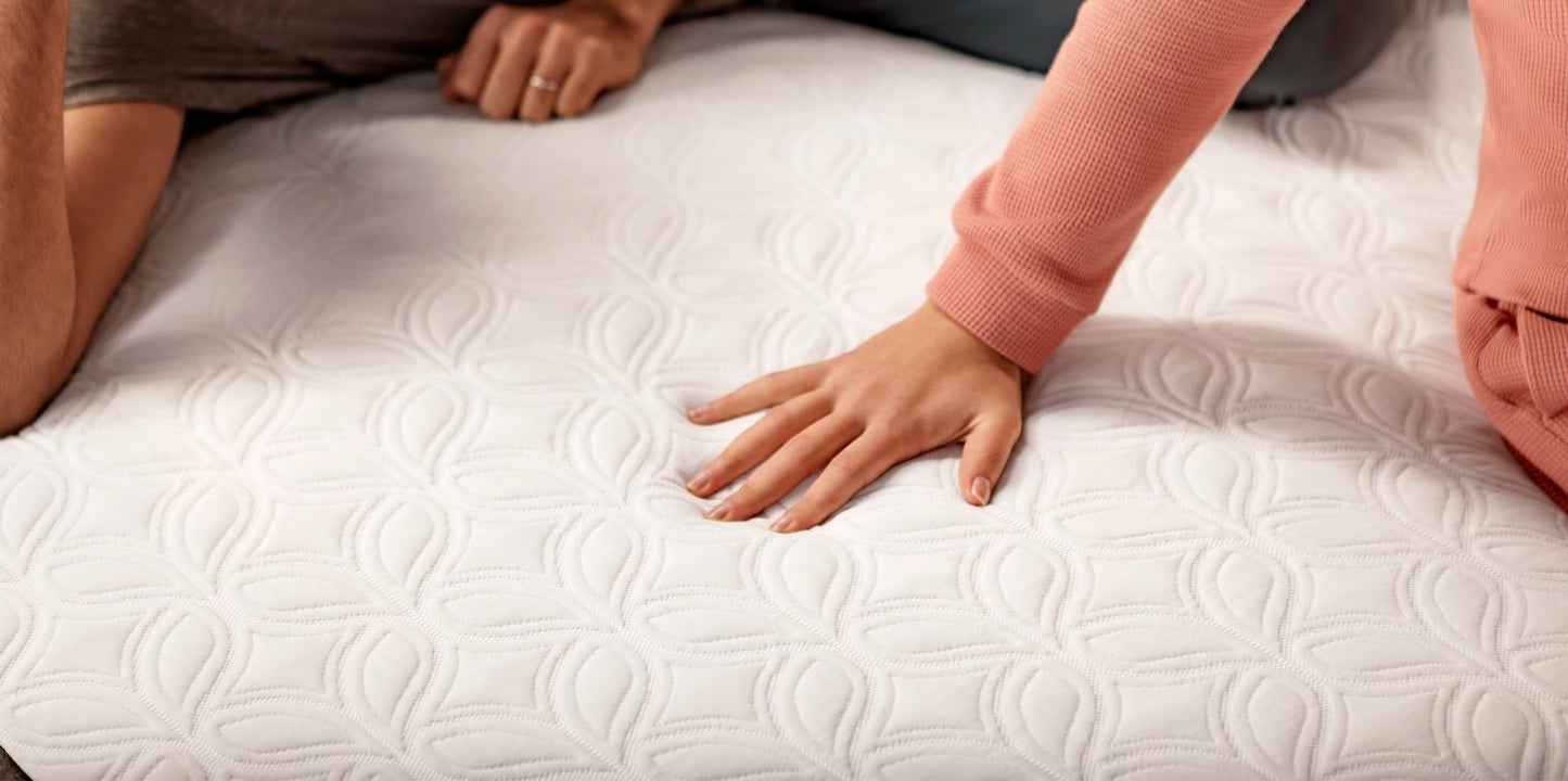 Cocoon Chill Mattress - Hybrid
Foam + Springs - Queen