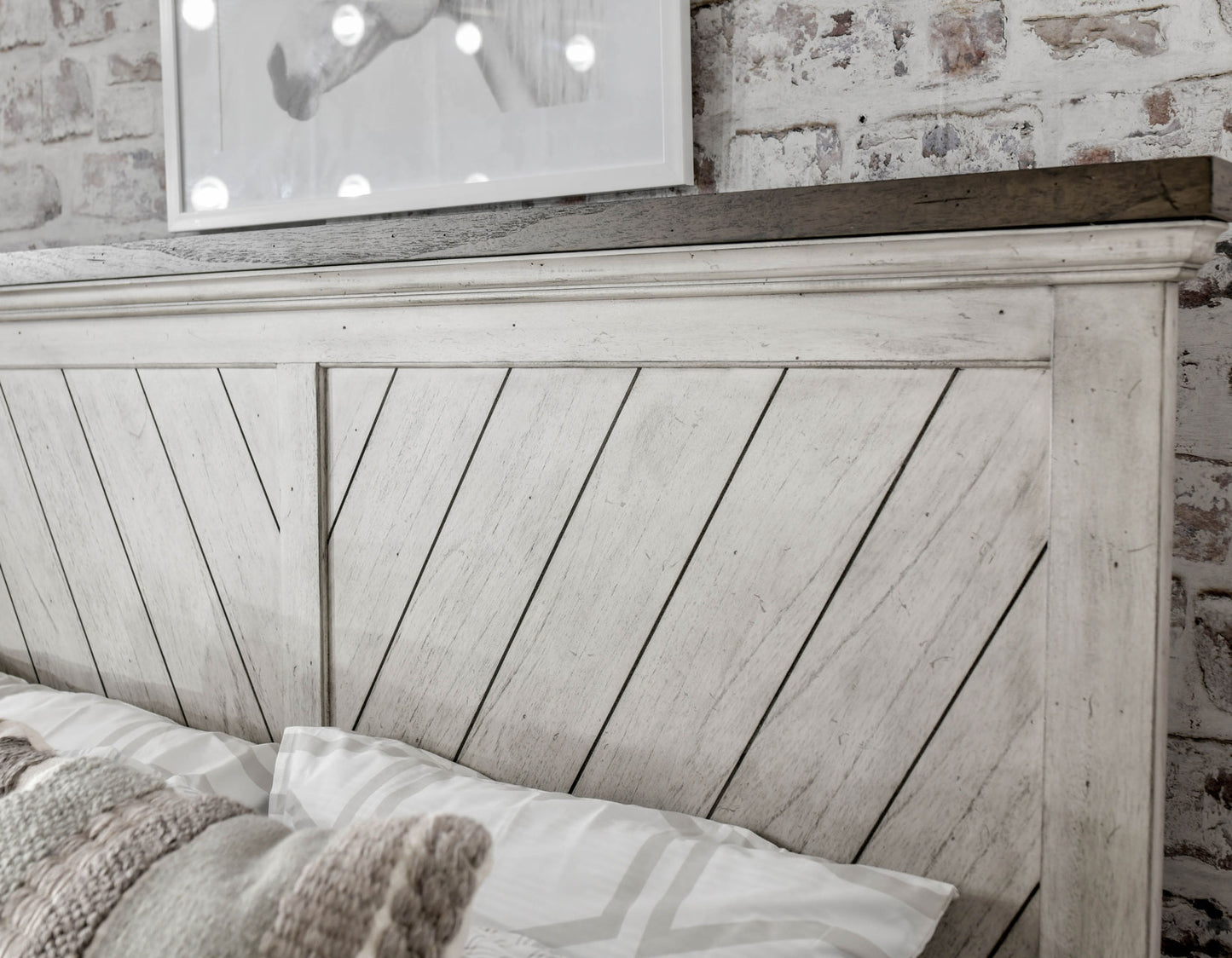 Bear Creek King Bedroom Set