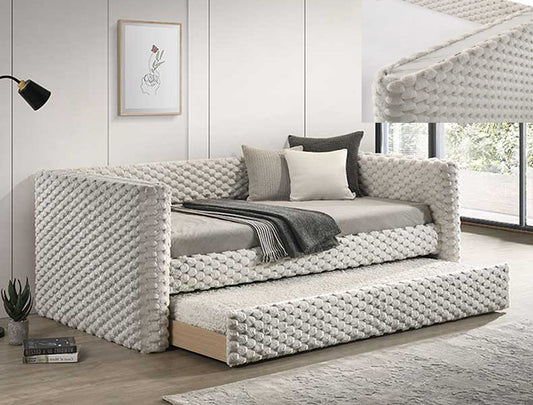 BRIELLE DAYBED