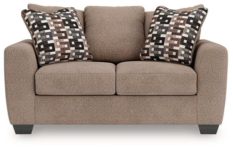 Triston-Peaks Loveseat