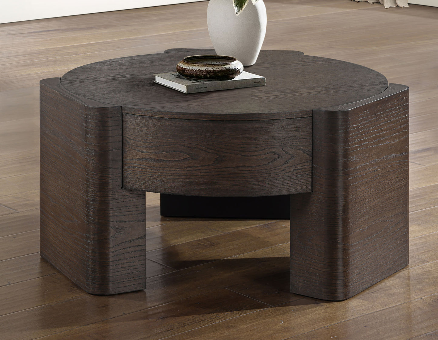 Salina, 32.5″ Round Coffee Table, Castered