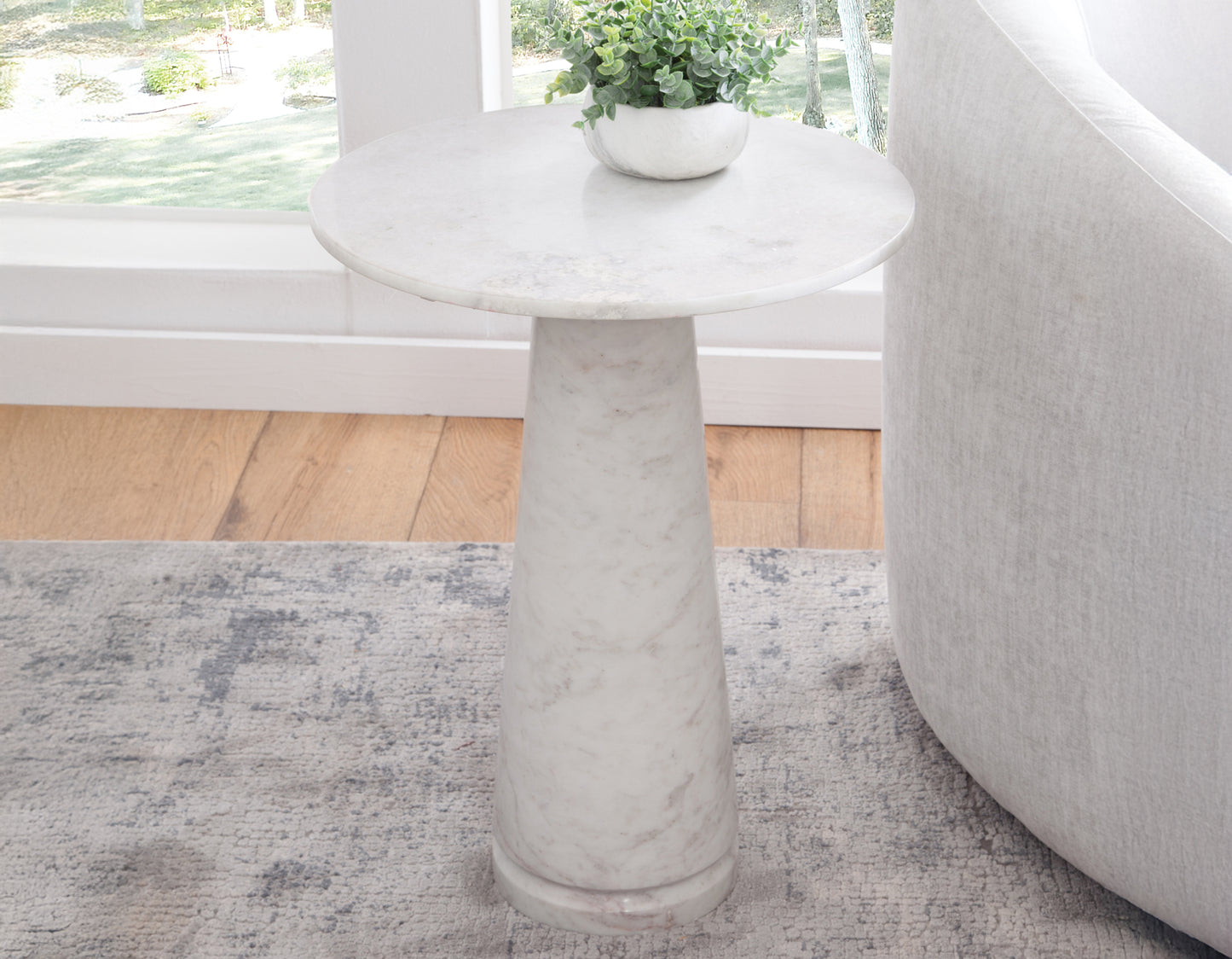 Joni 18″ Round Talita White Marble Accent End Table