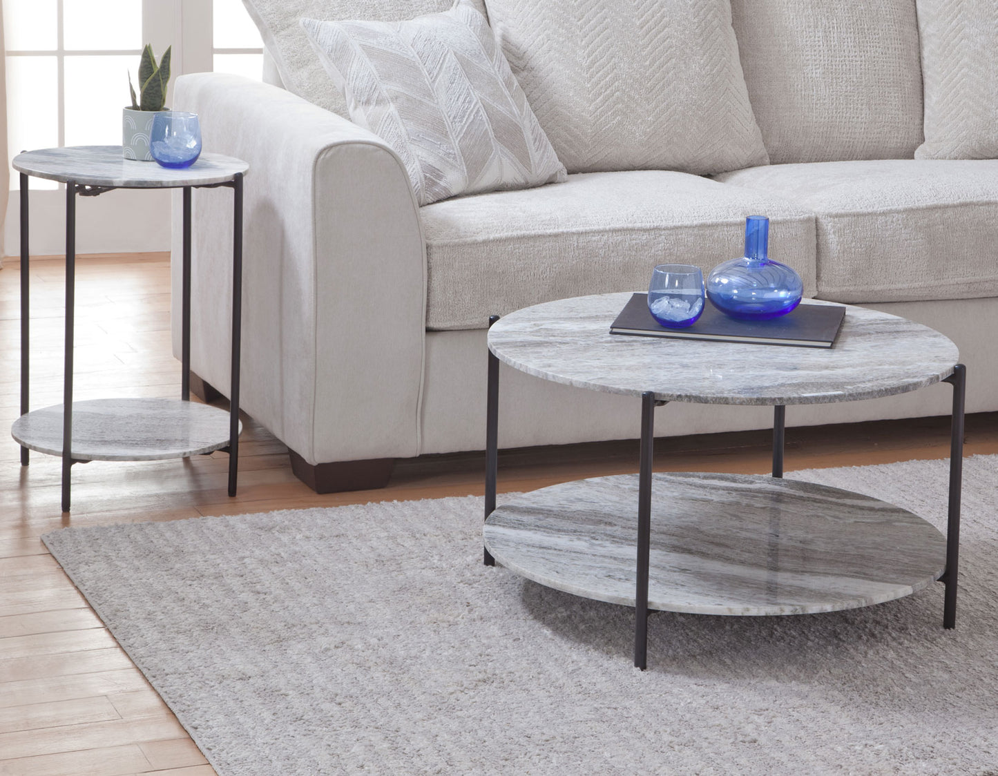 Coleen Sanwar Green Marble 18″ Round End Table