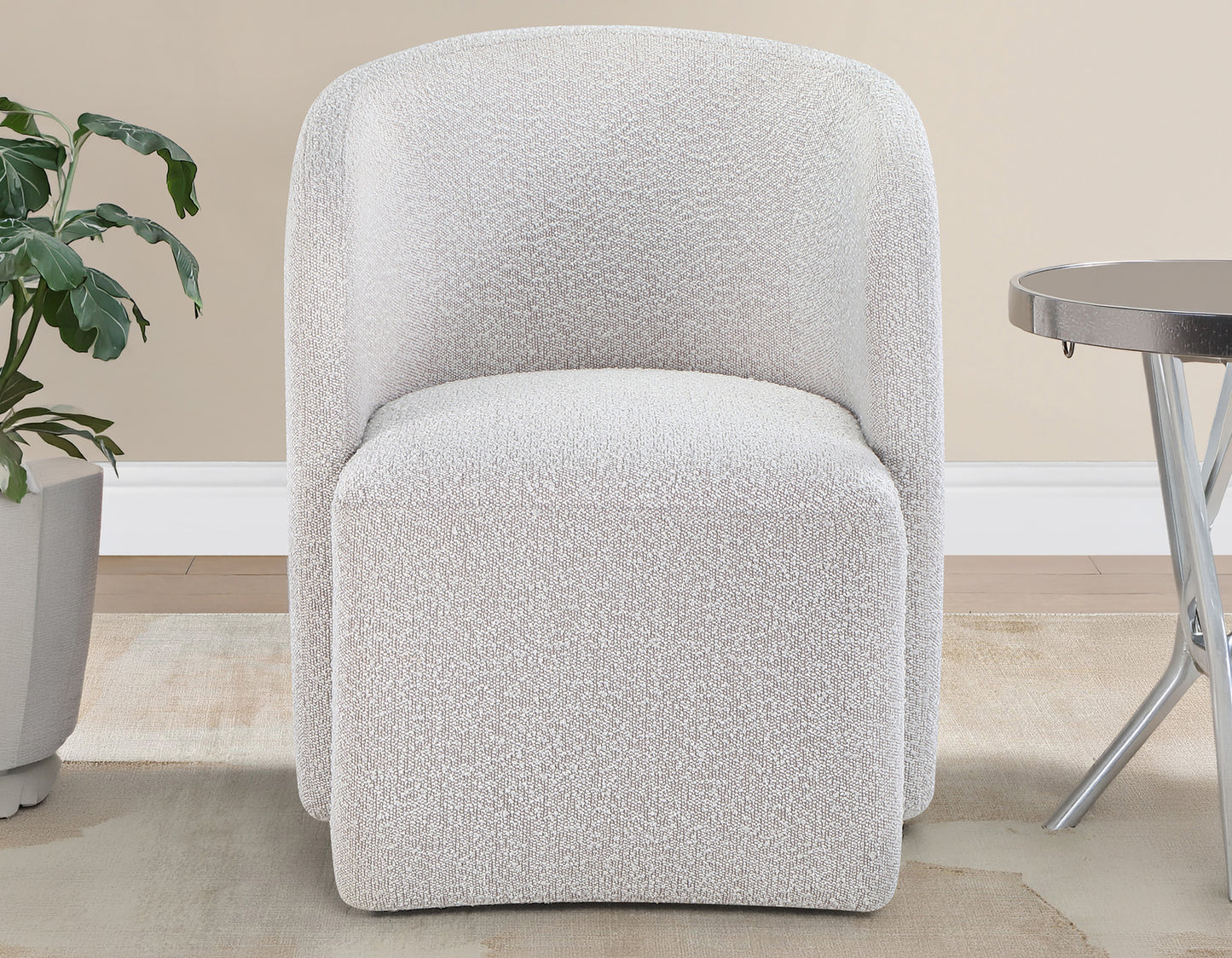 Annie Barrel Chair w/Casters, Eggshell