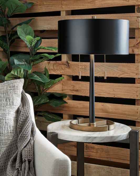Amadell Metal Table Lamp (1/CN) Smyrna Furniture Outlet