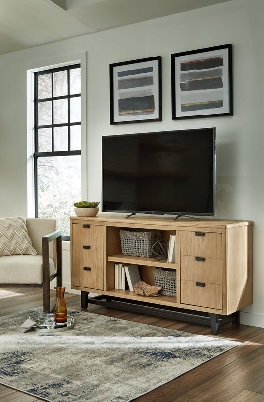 Freslowe LG TV Stand w/Fireplace Option Smyrna Furniture Outlet
