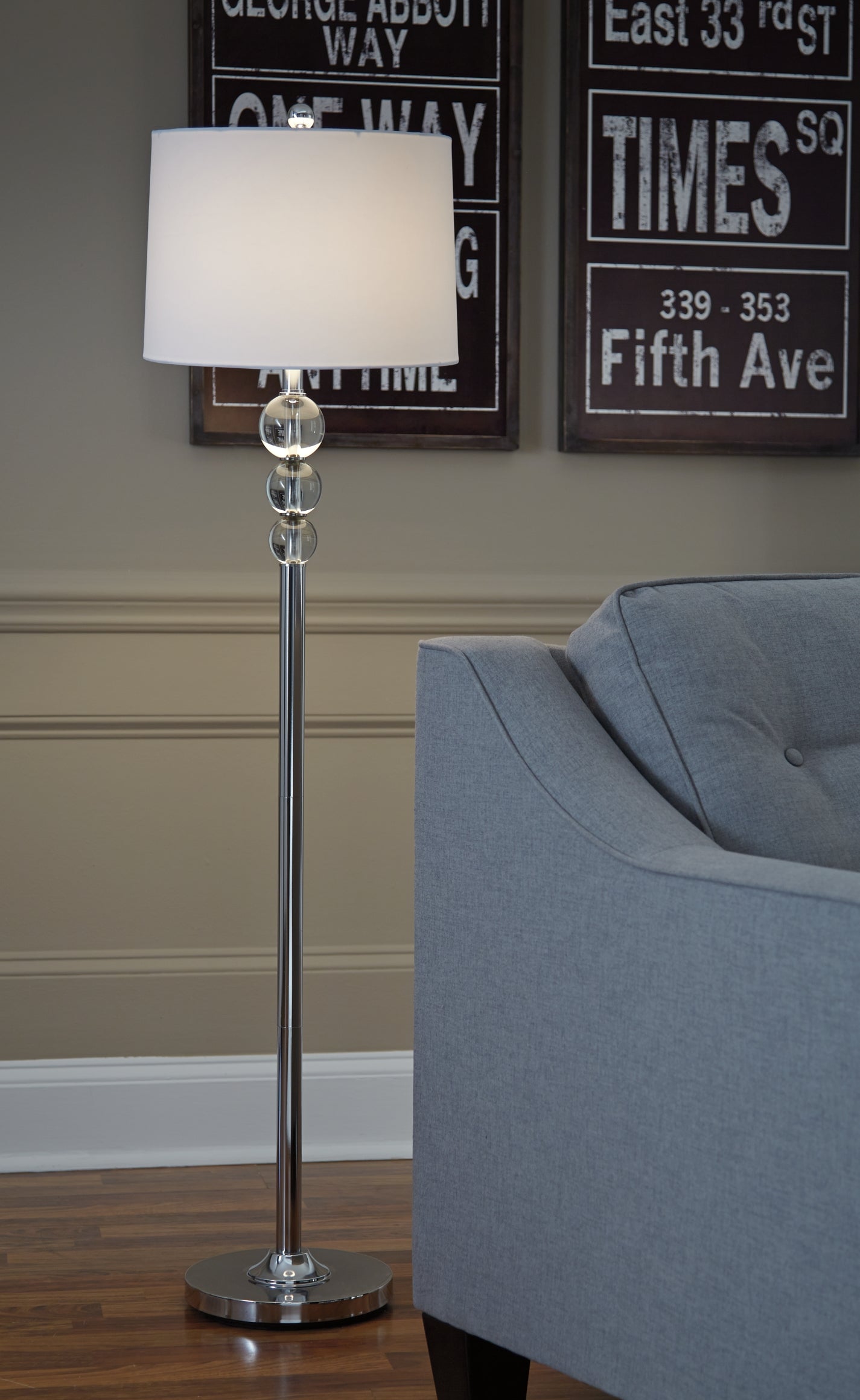 Joaquin Crystal Floor Lamp (1/CN) Smyrna Furniture Outlet