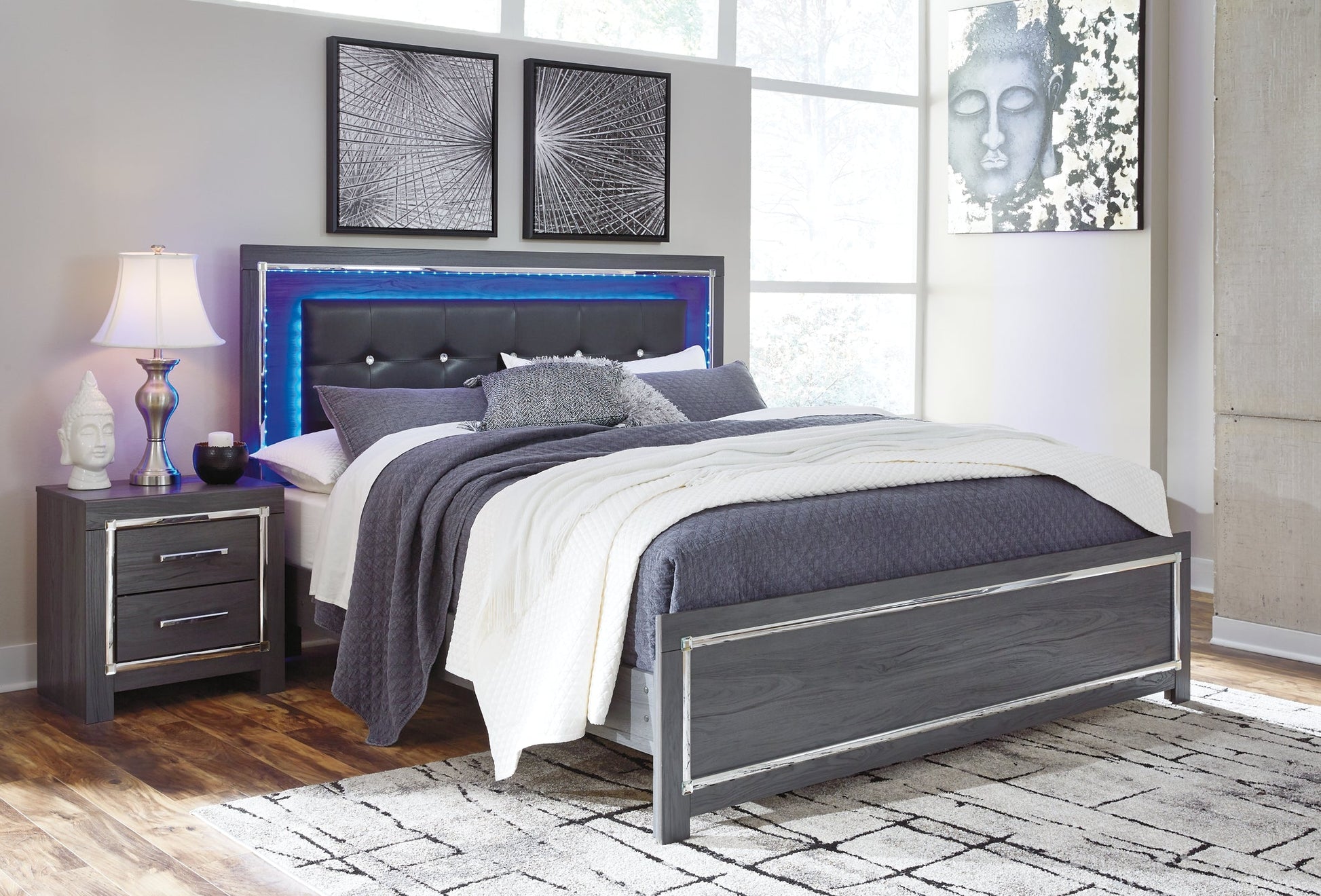 Lodanna Queen Panel Bed Smyrna Furniture Outlet